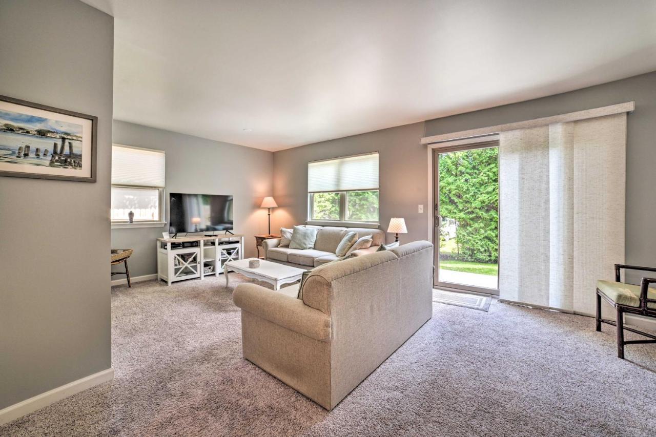 Harbor Springs Retreat With Grill About 1 Mi To Beach! Bagian luar foto