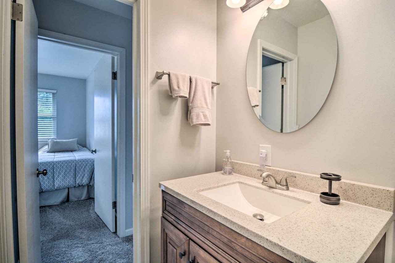 Harbor Springs Retreat With Grill About 1 Mi To Beach! Bagian luar foto